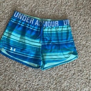 Women’s under armor athletic shorts. Size S